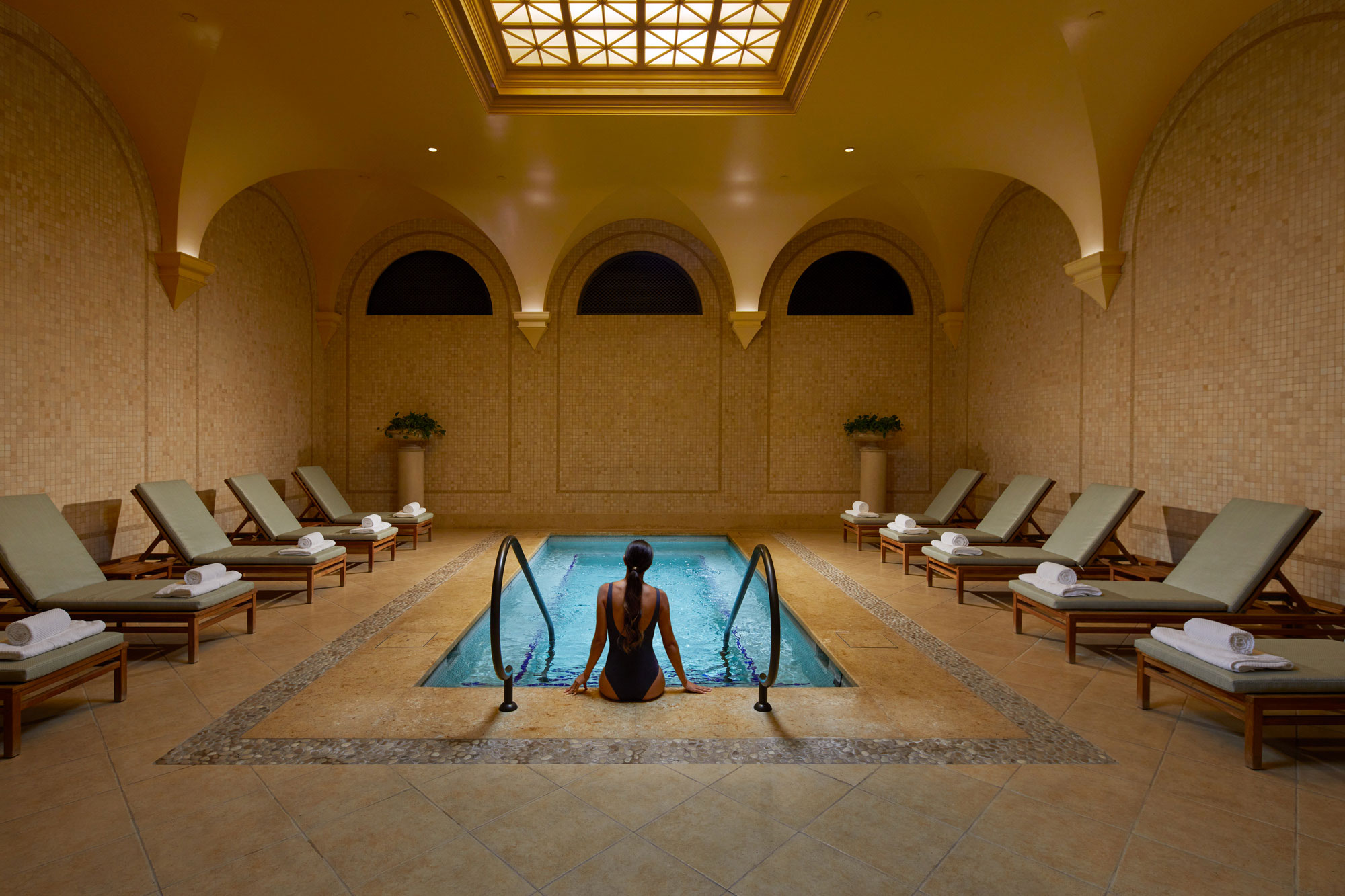 pelican hill spa hot tub